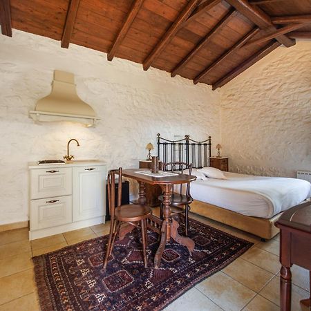 Lithos Stone Suites Areopoli Rum bild