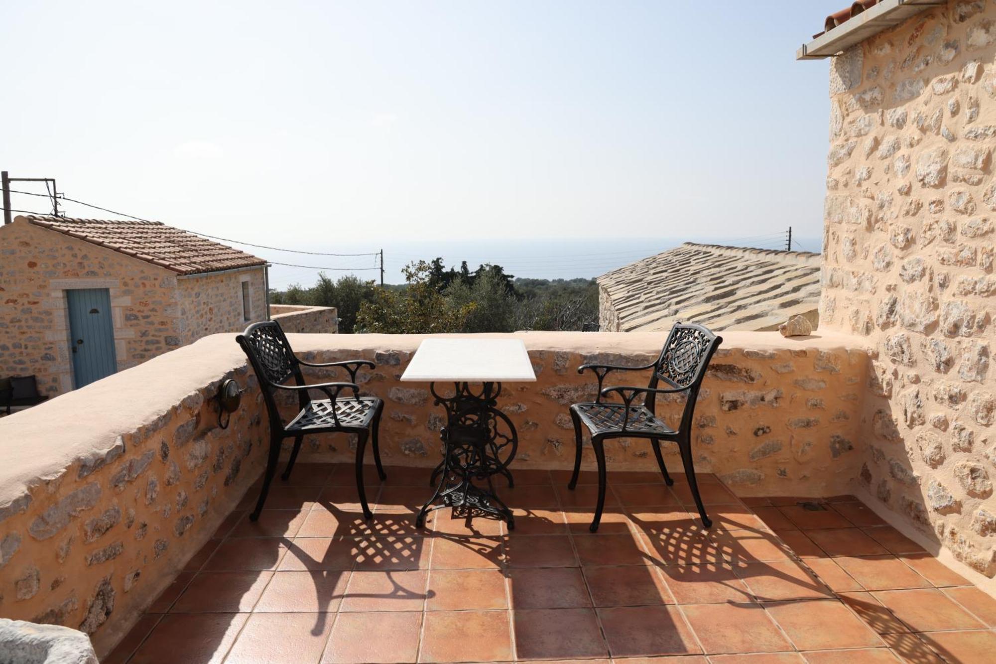 Lithos Stone Suites Areopoli Rum bild